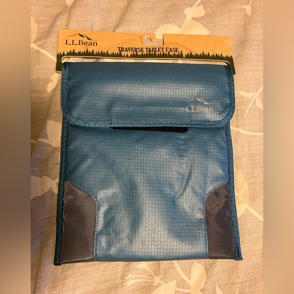 LL Bean Tablet Case. New with tags